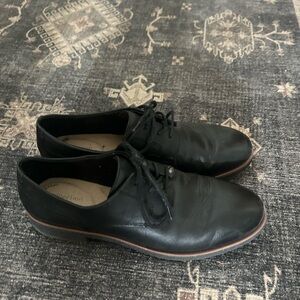 Clark’s dress shoe 7.5 black lace up worn 2x